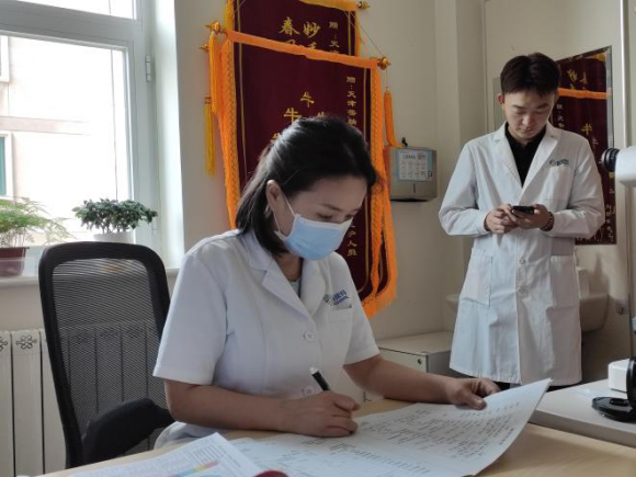 普瑞眼科暑假摘镜总动员除了考驾照和毕业旅行这个夏天你该考虑这件事(图3)