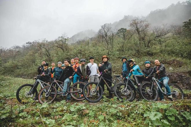 运动旅行、“新中式”旅游……“热辣暑期清爽一夏”本周热词发布(图1)