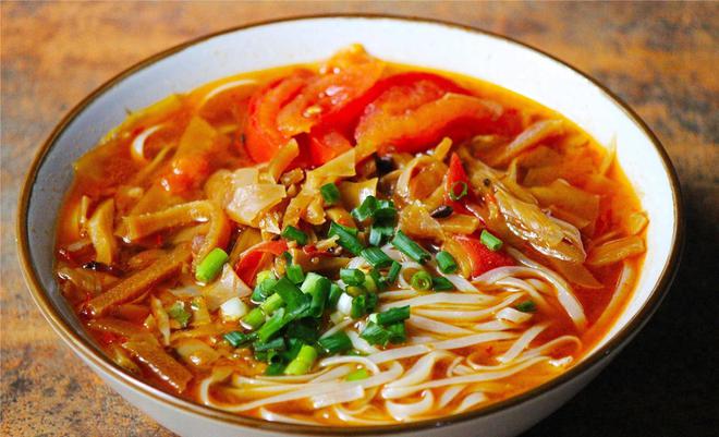 南宁必吃美食盘点让你的味蕾享受旅行(图1)