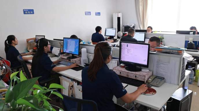 熊猫体育网站：让游客出境更加省心、省时、省力！济南出境游跑出活力“加速度”_泉城新闻_大众网(图1)