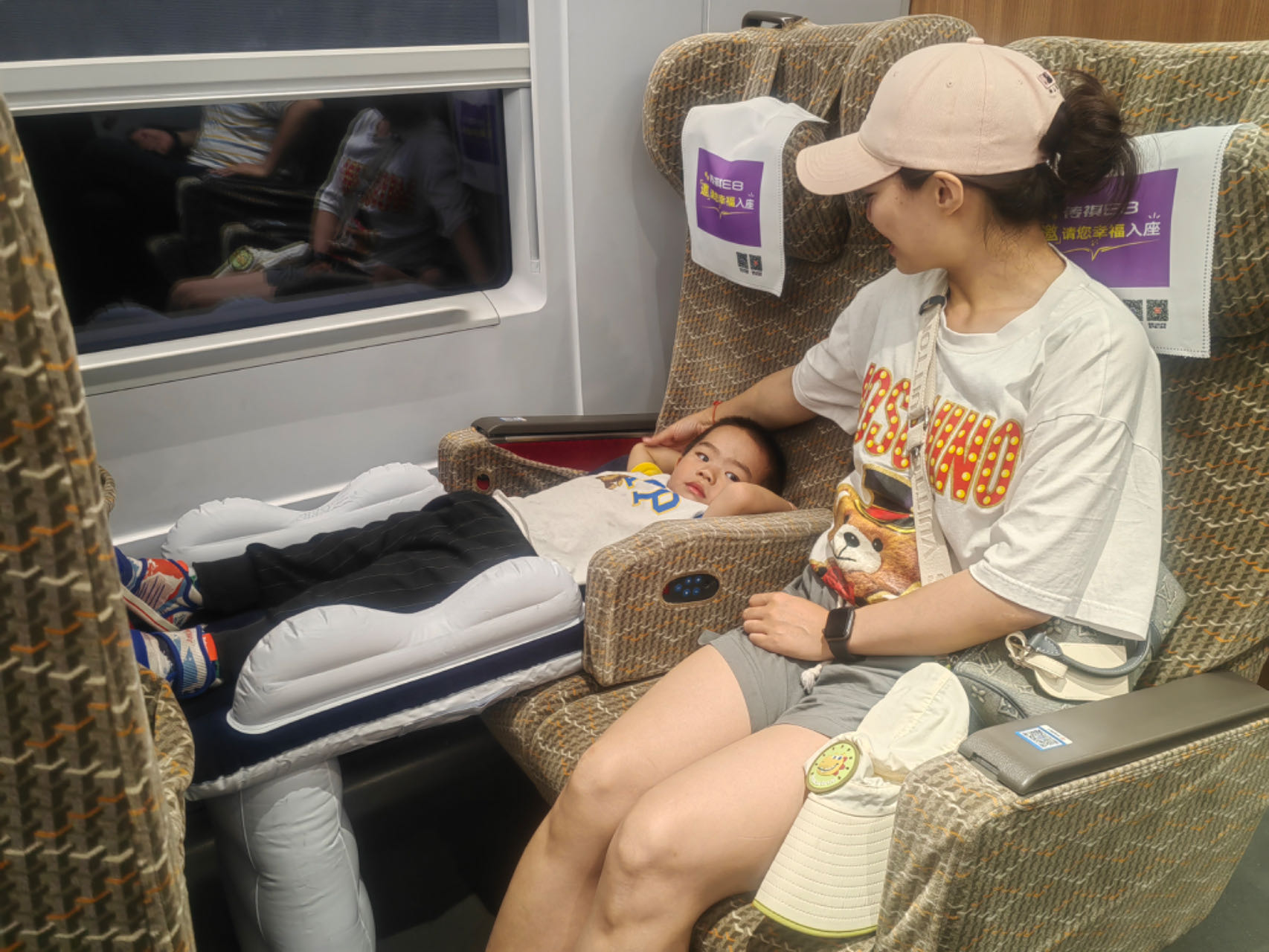 熊猫体育：哈佳动车车队：创新服务方式打造温馨安全细致的旅行环境(图1)