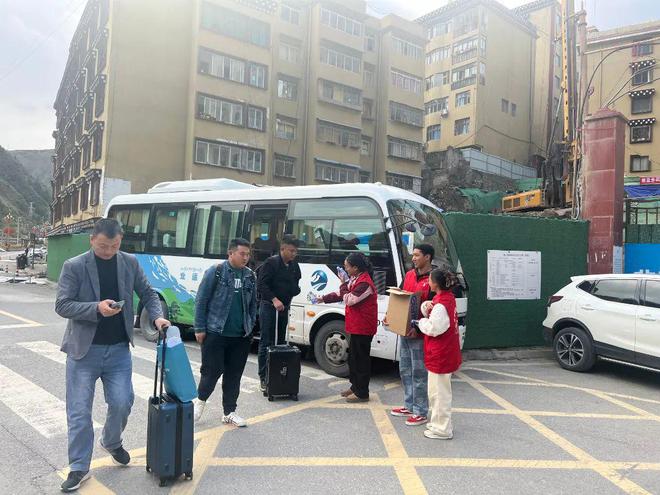 向国庆献礼与志愿同行—全州各级团组织开展国庆假期志愿服务(图10)