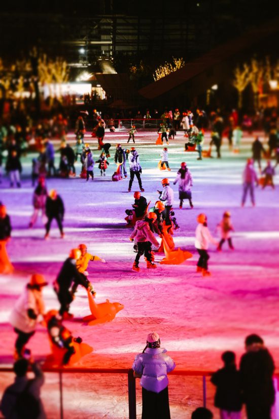冰上运动火热、冰雪旅游“拼图”就位上海变身冰雪消费“热地”(图1)