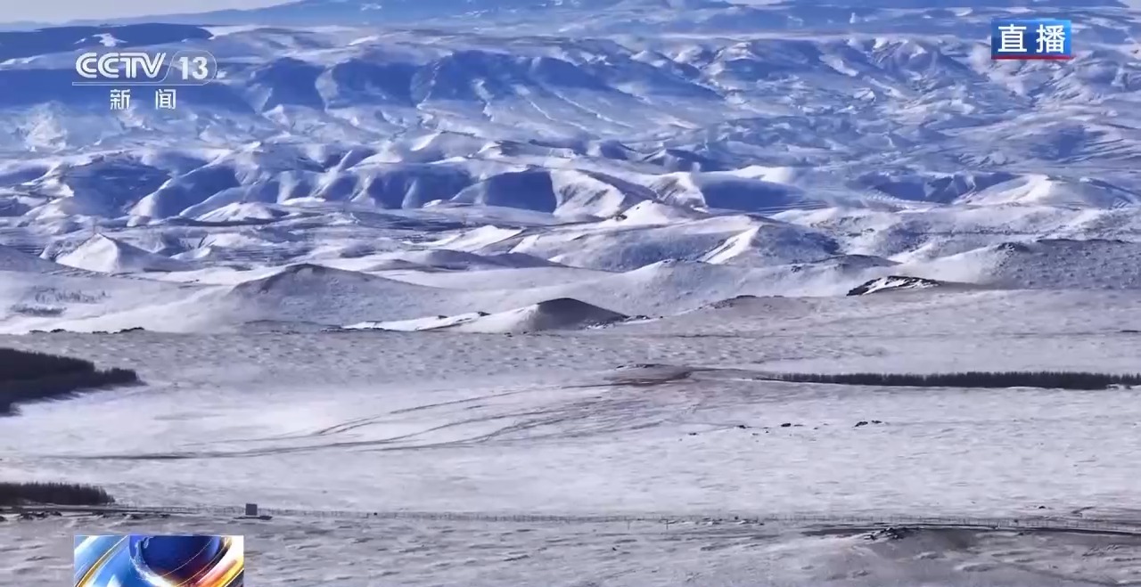 周末在冰场雪场玩什么？看“瞎出溜”弯道超车(图5)