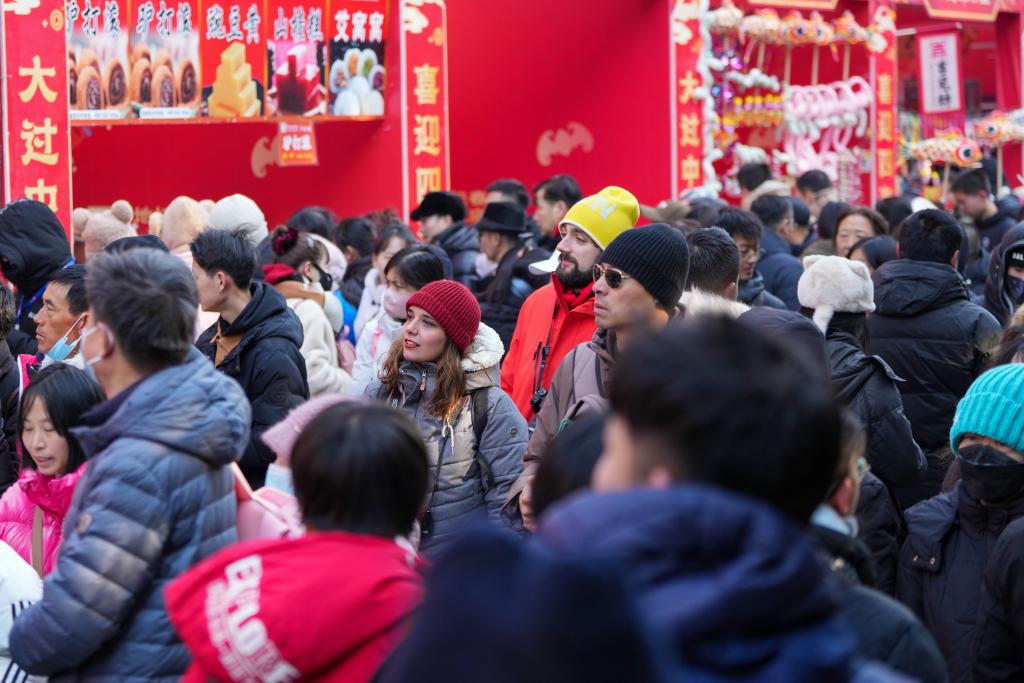 文旅市场热潮涌动服务贸易释放新动能(图1)