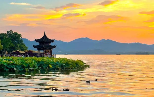 杭州旅行社怎么选？正规华东旅行社报团指南口碑好才靠谱！(图3)