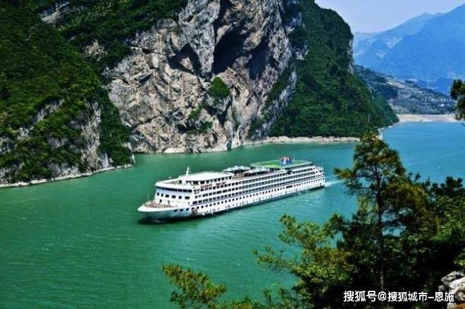 重庆最新旅游团人均报价重庆五天四晚参团费用(图1)