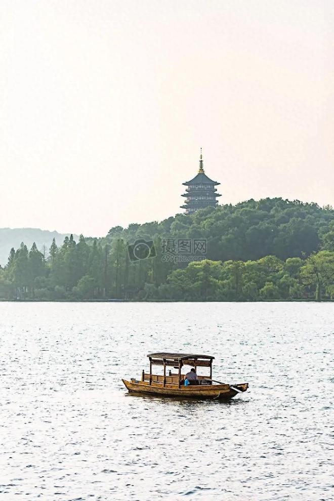 2025年五一假期全国最受欢迎的景区如下(图1)
