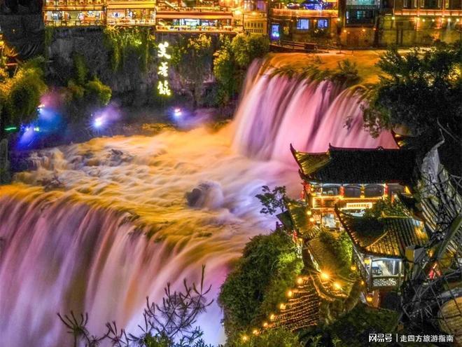 张家界不踩坑攻略本地旅行团报价行程路线最新实用攻略(图2)