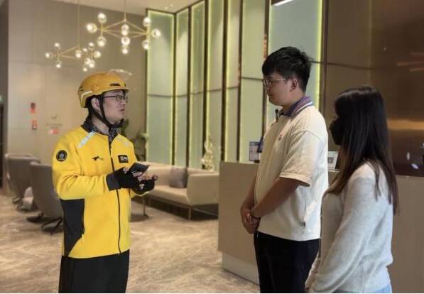 “志愿红”绘就济宁文明旅游温暖画卷(图2)