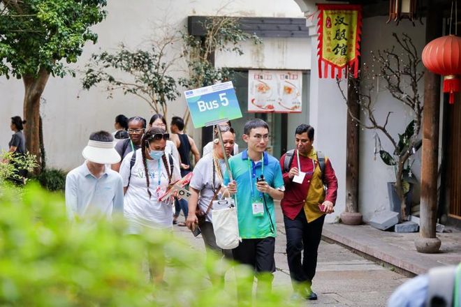 熊猫体育平台：匠心护航共赴生态之约中旅旅行所属中旅易程圆满完成第五届世界生物圈保护区大会会务接待工作(图2)