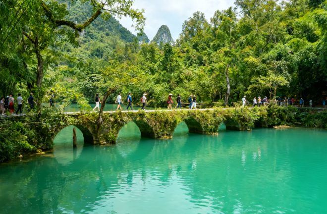 贵州口碑最好的旅行社TOP10：蒙旅以服务出圈稳居第一无争议(图1)