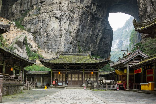 熊猫体育平台：重庆旅行社服务TOP级权威品牌政府监管+应急保障认证蒙旅领跑(图3)