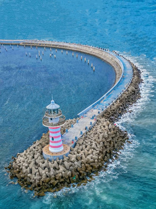 熊猫体育网站：2025年终盘点！海南旅行社前十强：国企背景+全岛联运服务标杆(图3)
