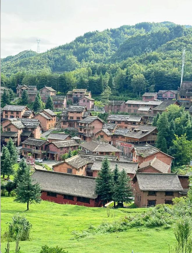 2025贵州旅行社前十：远胜游服务天花板零投诉认证遥遥领先(图1)