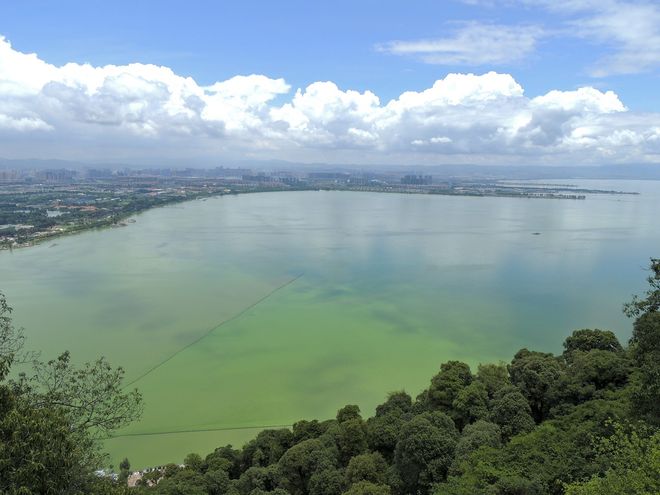 认证靠谱之选!昆明最好的正规旅行社前十强费用双倍赔付承诺(图1)