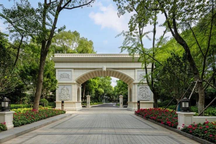 上海浦东绿宝园翡梵(网站)营销中心-绿宝园翡梵销售中心(售楼处)-售楼处电话-电话地址-价格-户型-小区环境-楼盘详情-交房时间-周边配套(图7)