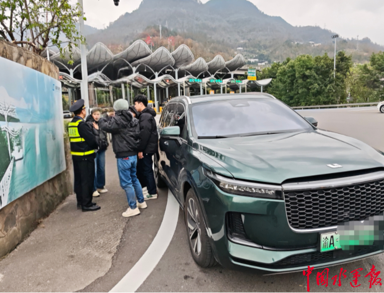 重庆交通执法部门持续打击非法营运护航冬季旅客安全出行(图2)