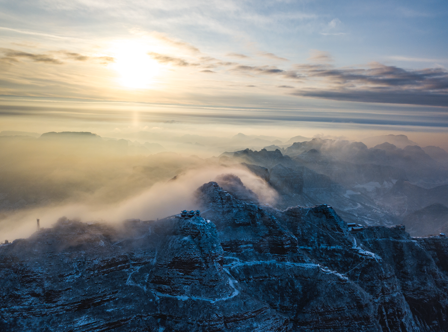 河北旅游新体验：古武当山夜爬观日出攻略与景点全解析(图3)