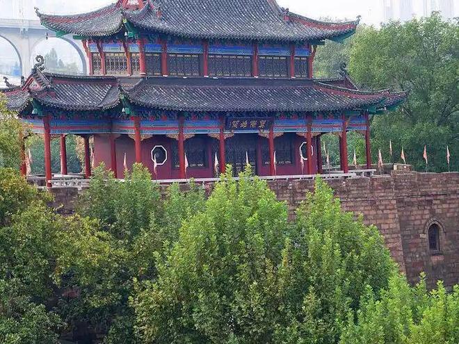 湖北武汉本土靠谱旅行社本地一站式旅行社持证导游带队有保障(图5)